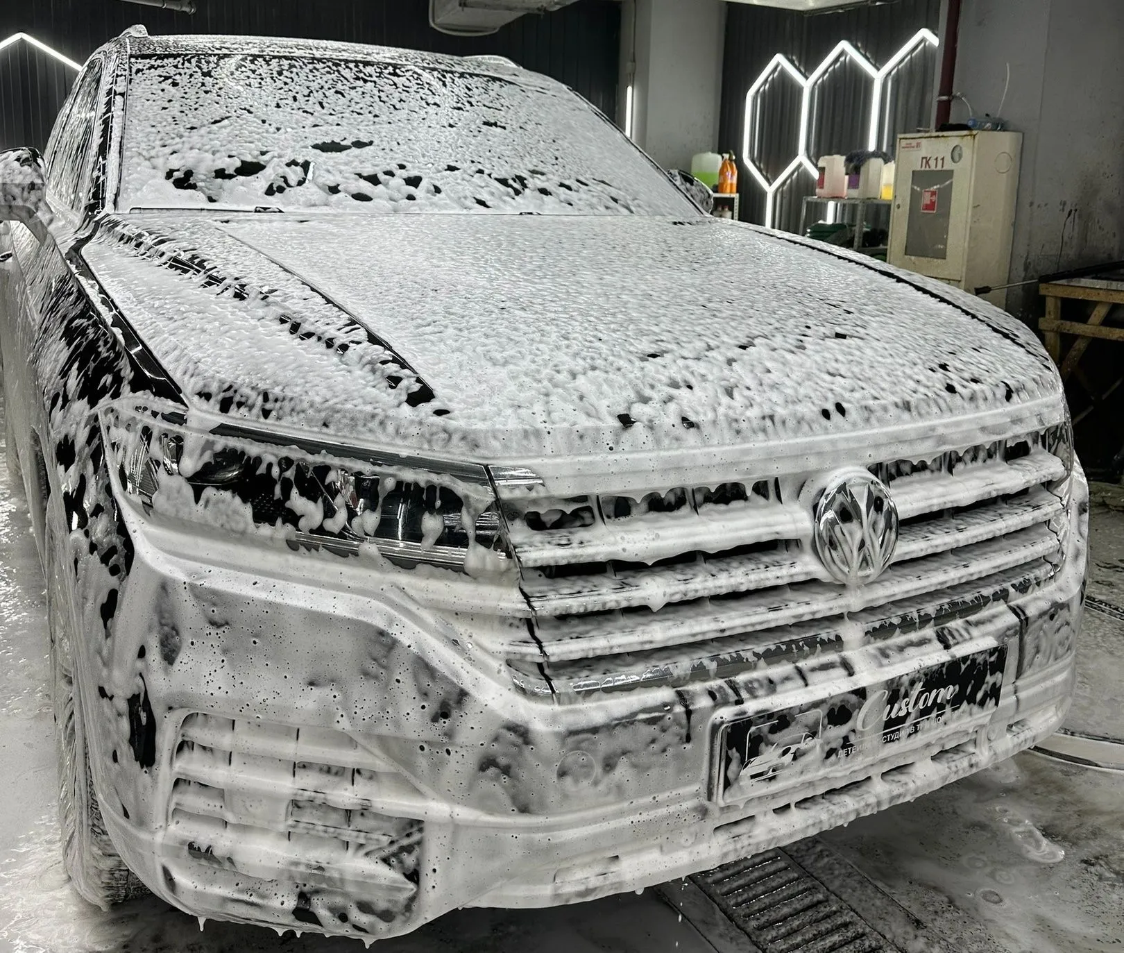 Химчистка подкапотного пространства Volkswagen Touareg
