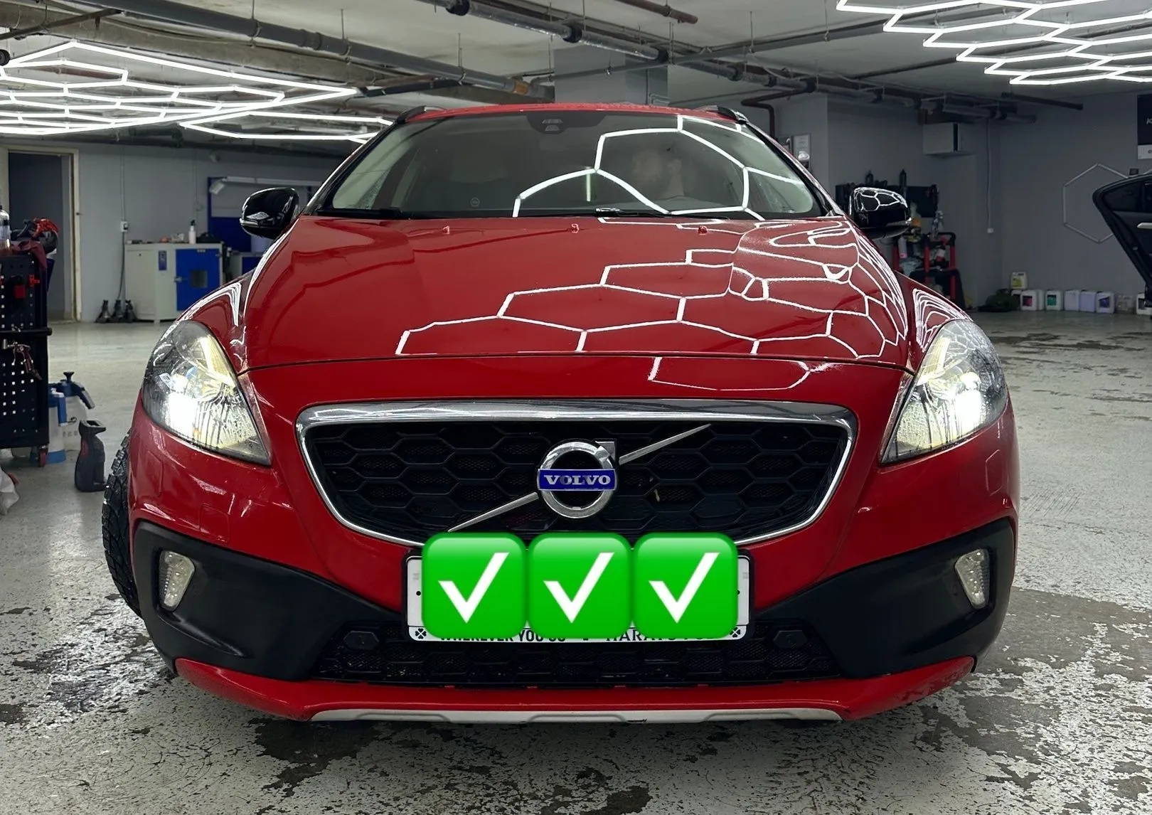 Установка 3-LED оптики Volvo V40 Cross Country