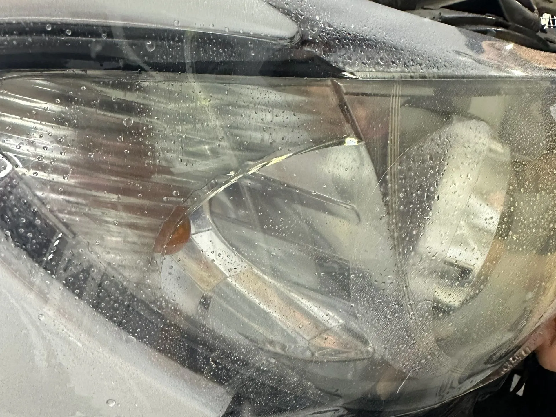 Установка LED оптики Subaru Impreza